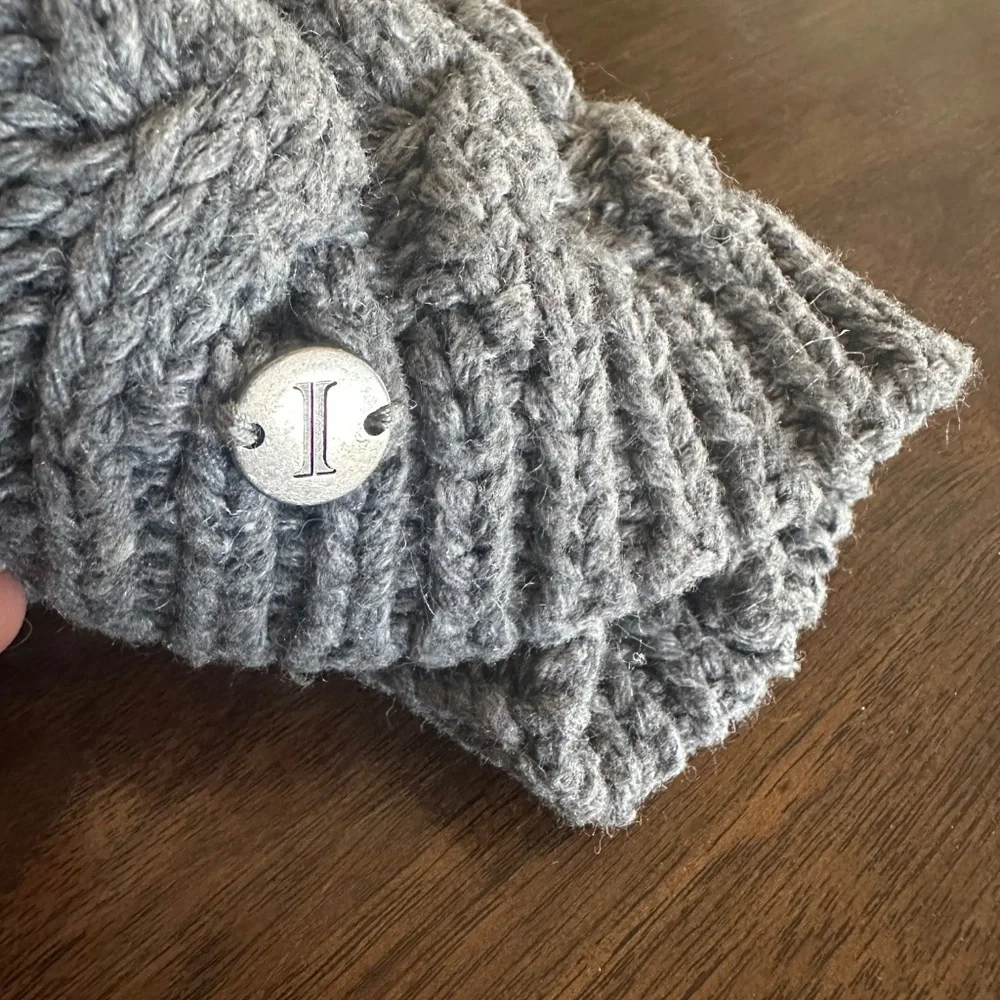 FREE WITH PURCHASE cable knit grey gray winter beanie hat